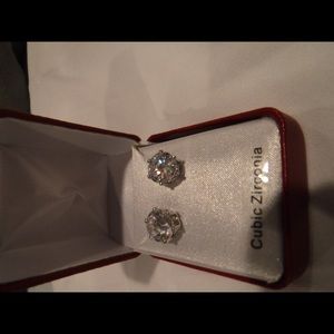 Cubic zirconia earrings